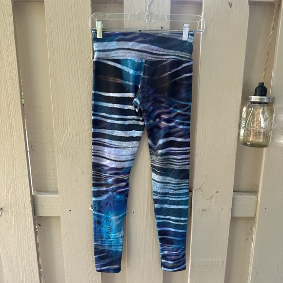 Brazil Wear | Sophisticated Active Living leggings - Picture 3 of 4